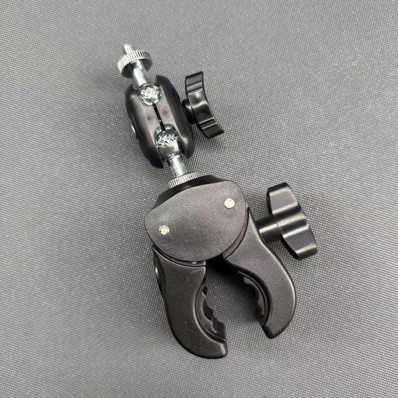 Universal Swivel Joint Tripod  - Ball Screw 评论和价格